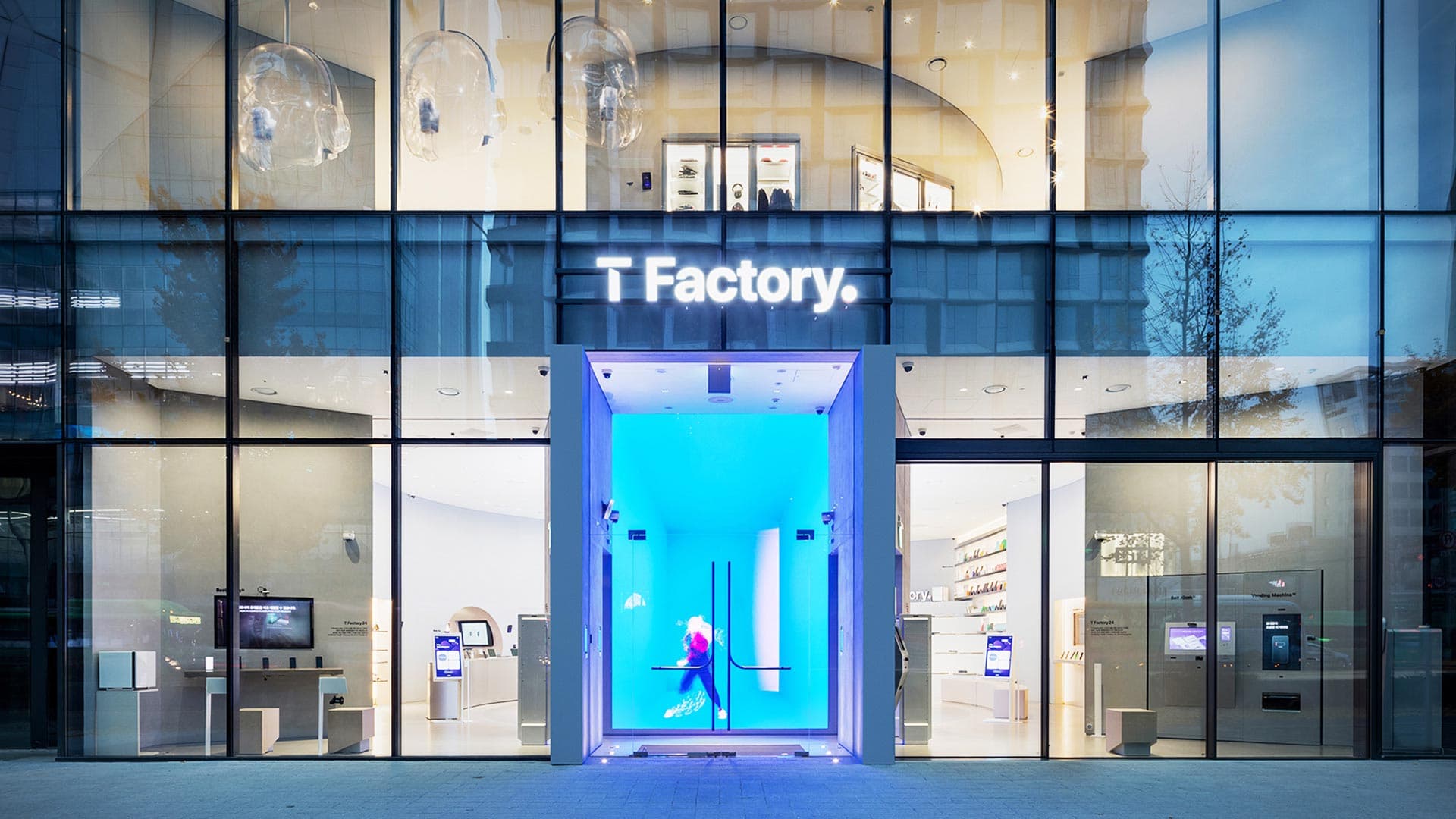 SKT retail customer experience strategy consulting